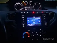 Usata Lancia Ypsilon Gold 69 CV (50 kW) 2017 Rosso Utilitaria