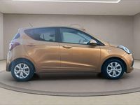 Usata Hyundai i10 Classic 67 CV (49 kW) 2016 Oro Utilitaria