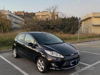 Usata Ford Fiesta 68 CV (50 kW) 2011 Nero Utilitaria