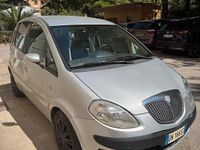 Usata Lancia Musa 90 CV (66 kW) 2008 Grigio Monovolume