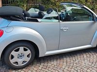 Usata VW New Beetle 102 CV (75 kW) 2008 Grigio Utilitaria