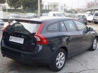 Usata Volvo V60 Momentum 114 CV (83 kW) 2014 Blu/azzurro Station wagon