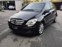 Usata Mercedes B180 140 CV (102 kW) 2007 Nero Monovolume