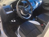 Usata Kia Picanto 69 CV (50 kW) 2011 Beige Utilitaria