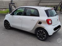 Usata Smart ForFour 75 CV (55 kW) 2015 Bianco Utilitaria