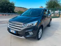 Usata Ford Kuga Business Edition 120 CV (88 kW) 2019 Grigio SUV