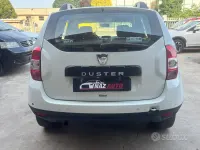 Usata Dacia Duster 101 CV (74 kW) 2015 Bianco SUV