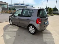Usata Renault Modus Dynamique 75 CV (55 kW) 2010 Grigio Monovolume