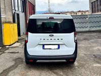 Usata Ford Tourneo Active 125 CV (91 kW) 2024 Bianco Monovolume