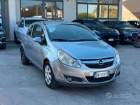 Occasion Opel Corsa Enjoy 80 ch (58 kW) 2009 Gris Citadine