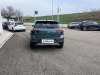 Usata VW T-Roc Life 150 CV (110 kW) 2023 Petroleum blue metallizzato SUV
