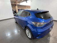 Ny Renault Clio V Evolution 101 HK (74 kW) 2025 Blå Sedan