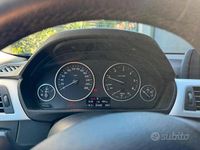 Usata BMW 318 Efficient Dynamics 143 CV (105 kW) 2013 Nero Berlina