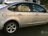 Usata Ford Focus Titanium 101 CV (74 kW) 2010 Argento Berlina