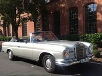 Usado Mercedes 280 SE 160 CV (117 kW) 1968 Plateado Descapotable