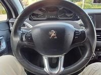 Usata Peugeot 2008 Active 99 CV (72 kW) 2016 Bianco SUV