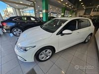 Usata VW Golf VIII Life 116 CV (85 kW) 2023 Bianco Berlina