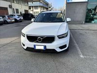 Usata Volvo XC40 Momentum 129 CV (94 kW) 2021 Bianco SUV