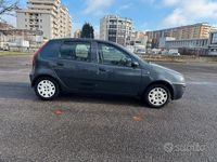 Usata Fiat Punto 60 CV (44 kW) 2001 Grigio Berlina
