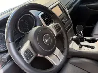 Usata Jeep Grand Cherokee Overland 241 CV (177 kW) 2013 Grigio SUV