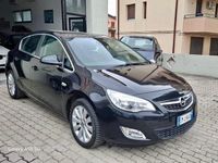 Usata Opel Astra Cosmo 140 CV (102 kW) 2012 Nero Berlina