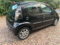 Usata Peugeot 107 68 CV (50 kW) 2011 Nero Utilitaria