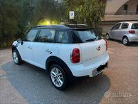 Usata Mini Cooper Countryman 111 CV (81 kW) 2013 Bianco SUV