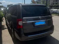 Usata Lancia Voyager Platinum 177 CV (130 kW) 2015 Marrone Monovolume