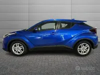 Usata Toyota C-HR Active 122 CV (89 kW) 2022 Bluazzurro SUV
