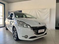 Usata Peugeot 208 Allure 75 CV (55 kW) 2018 Bianco Utilitaria