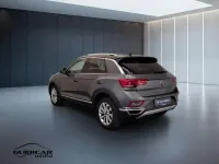 Usata VW T-Roc Style 110 CV (80 kW) 2023 Grigio metallizzato scuro SUV