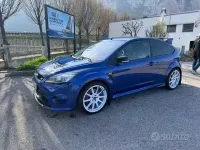 Usata Ford Focus RS 305 CV (224 kW) 2009 Blu Berlina
