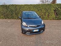 Usata Toyota Aygo Connect Style 69 CV (50 kW) 2014 Grigio Utilitaria