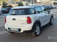 Usata Mini Cooper D Countryman 111 CV (81 kW) 2012 Bianco SUV