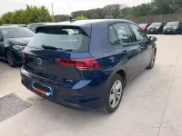 Usata VW Golf VIII 110 CV (80 kW) 2023 Blu Berlina