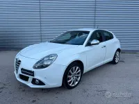 Usata Alfa Romeo Giulietta 150 CV (110 kW) 2014 Utilitaria