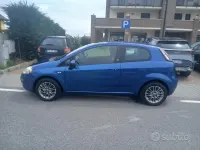 Usata Fiat Punto Evo S 69 CV (50 kW) 2011 Bluazzurro Utilitaria