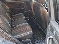 Usata VW Tiguan R-line 150 CV (110 kW) 2024 Grigio SUV