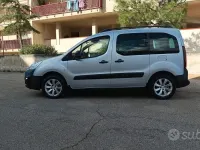 Usata Peugeot Partner Tepee Outdoor 99 CV (72 kW) 2018 Grigio Monovolume