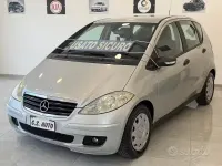 Usata Mercedes A180 Avantgarde 109 CV (80 kW) 2006 Grigio Berlina