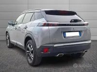 Usata Peugeot 2008 GT 131 CV (96 kW) 2023 Grigio SUV