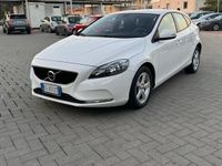 Usata Volvo V40 Kinetic 120 CV (88 kW) 2017 Bianco Station wagon
