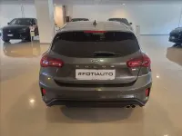 Usata Ford Focus ST-Line 125 CV (91 kW) 2023 Magnetic grey (metallizzato) Berlina