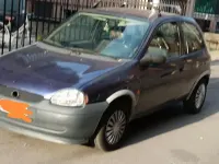 Usata Opel Corsa 45 CV (33 kW) 1998 Bluazzurro Utilitaria