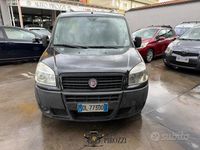 Usata Fiat Doblò 77 CV (56 kW) 2009 Grigio Monovolume