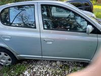 Gebraucht Toyota Yaris 105 PS (77 kW) 2004 Limousine