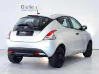 Usata Lancia Ypsilon Silver 95 CV (69 kW) 2020 Grigio Utilitaria