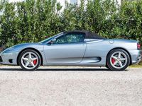 Usata Ferrari 360 400 CV (294 kW) 2005 Grigio titanio Coupé