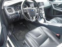 Usata Volvo V60 CC Kinetic 190 CV (139 kW) 2017 Bianco Station wagon
