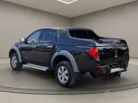 Usata Mitsubishi L200 Invite 136 CV (100 kW) 2007 Nero Pick-up